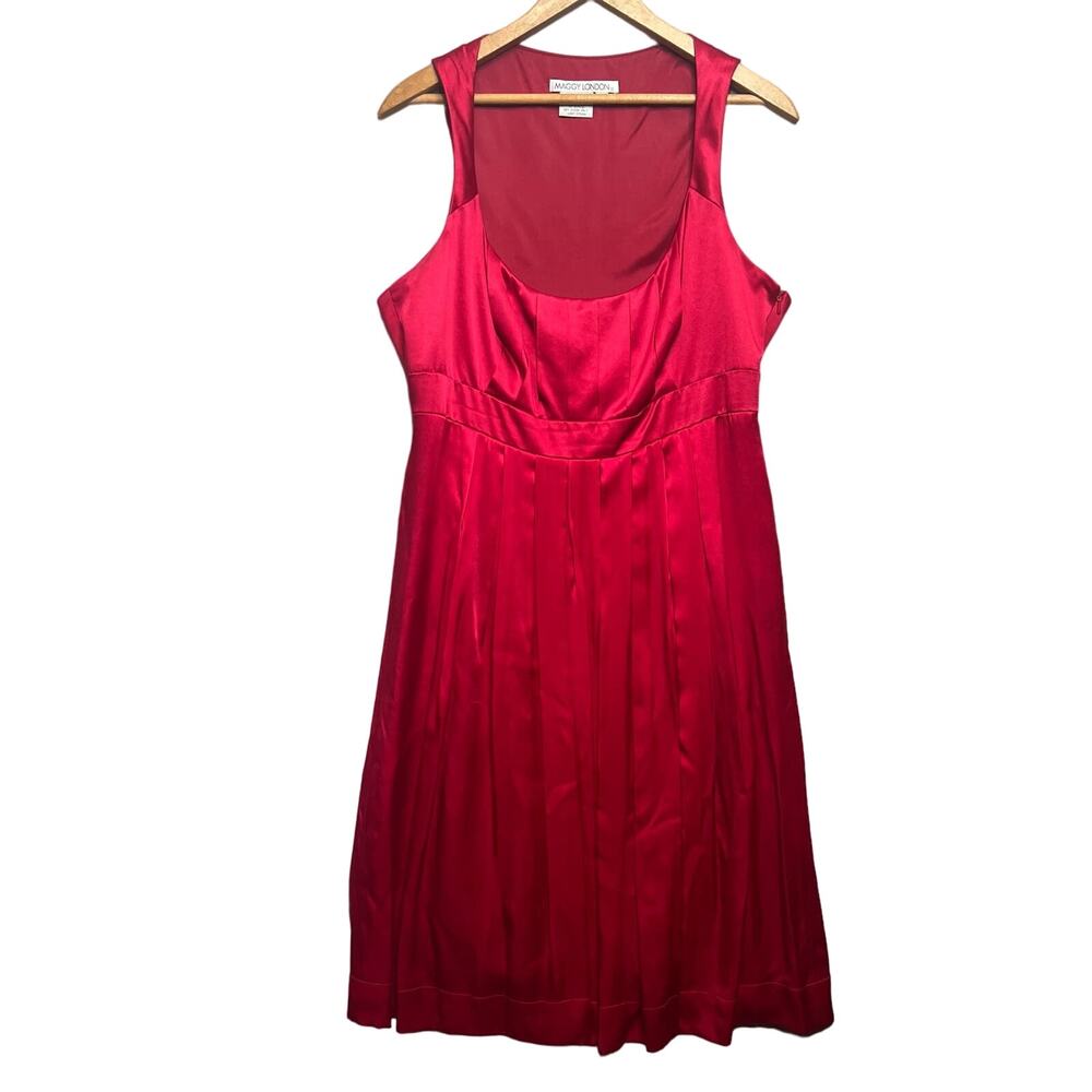 Maggy London Pleated Silk Sleeveless Dress Lined Knee Length Size 12